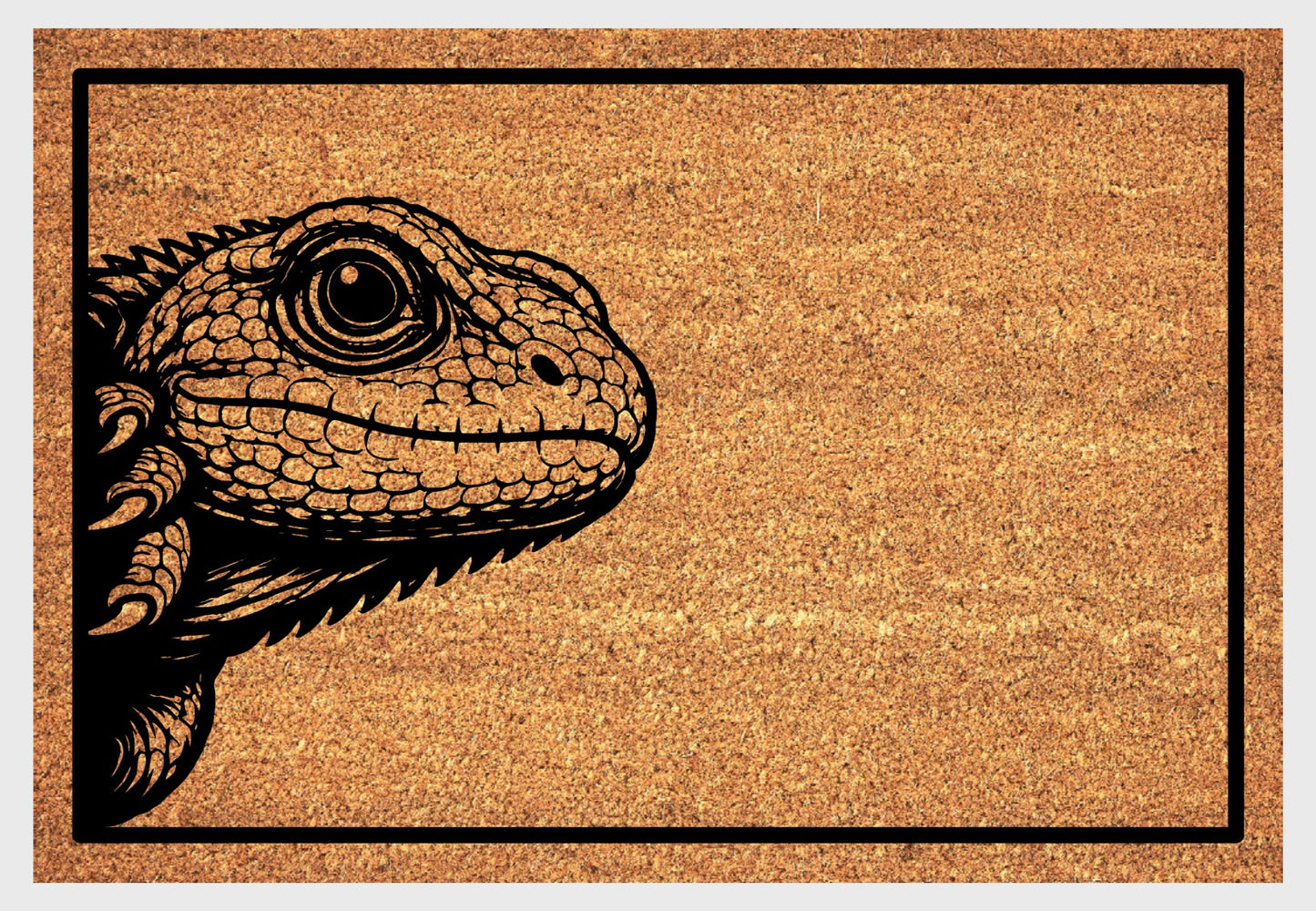 Lizard peeking doormat close-up - natural coir with peeping lizard design