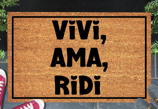 Vivi Ama Ridi live love laugh Italian doormat in entryway – natural coir welcome mat